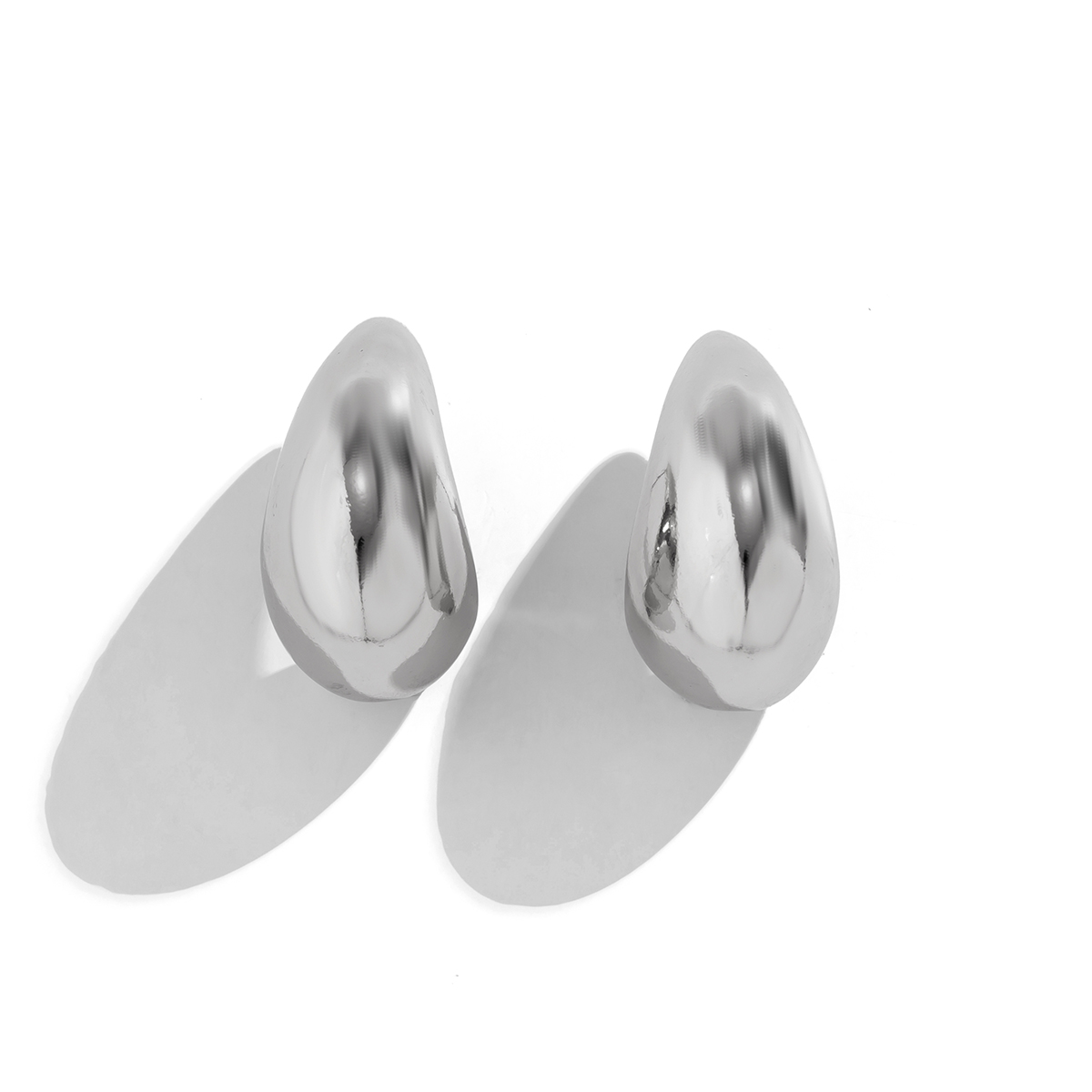 1 Pair Exaggerated Punk Simple Style Water Droplets Alloy Drop Earrings display picture 4