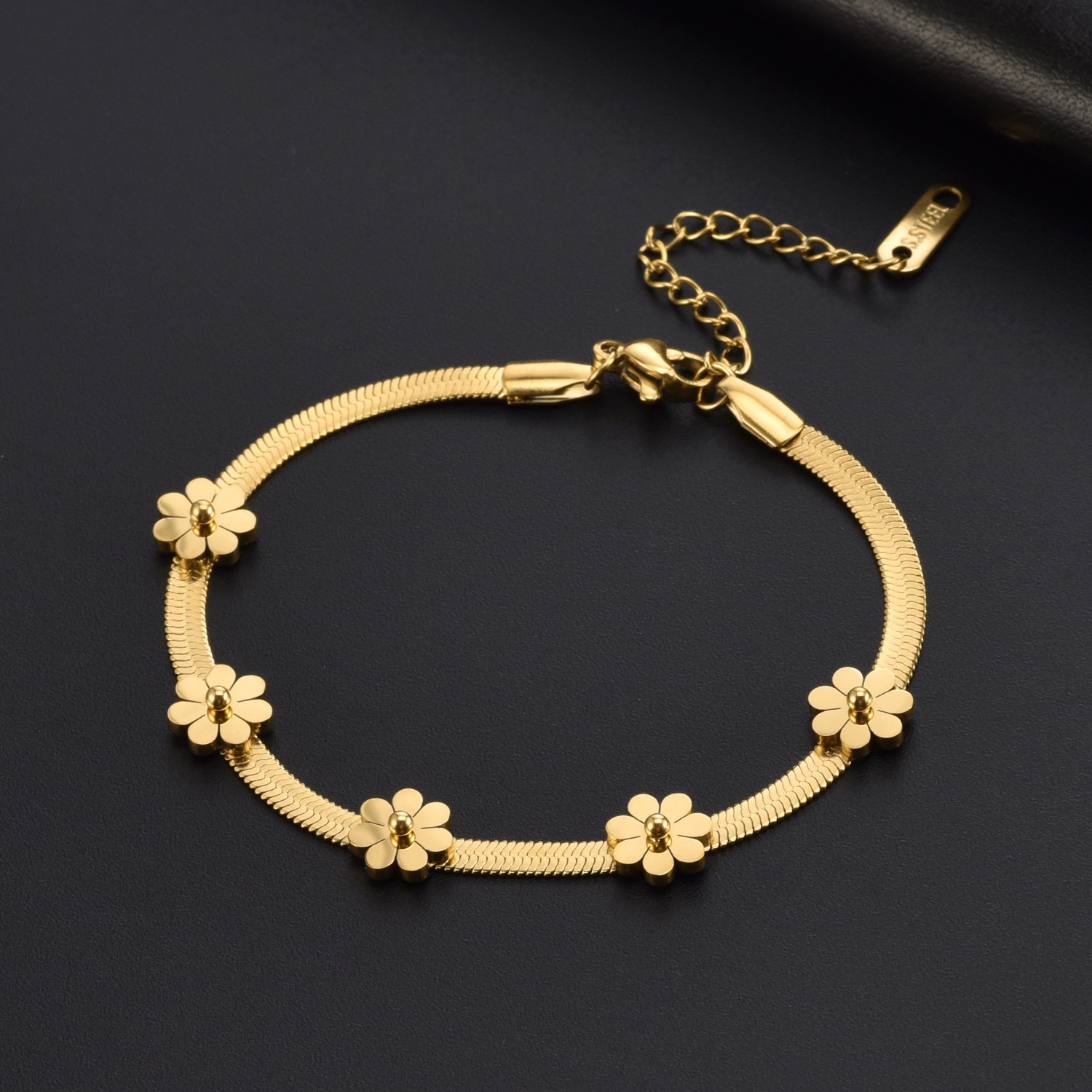 Titanium Steel 18K Gold Plated Cute Sweet Plating Daisy Titanium Steel Bracelets Anklet display picture 3