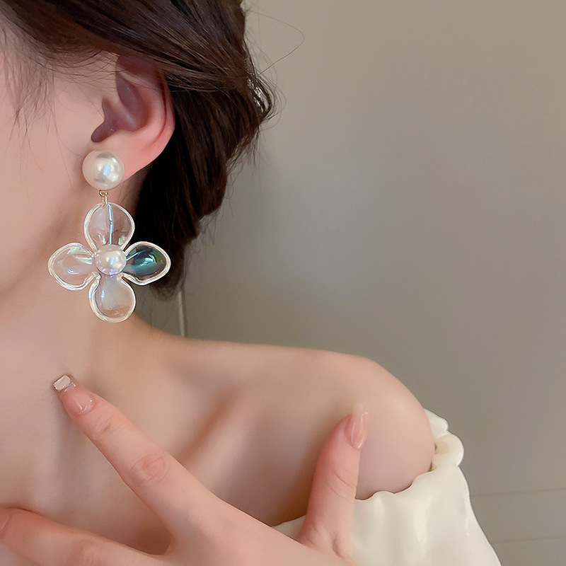 1 Pair Korean Style Flower Arylic Imitation Pearl Drop Earrings display picture 8