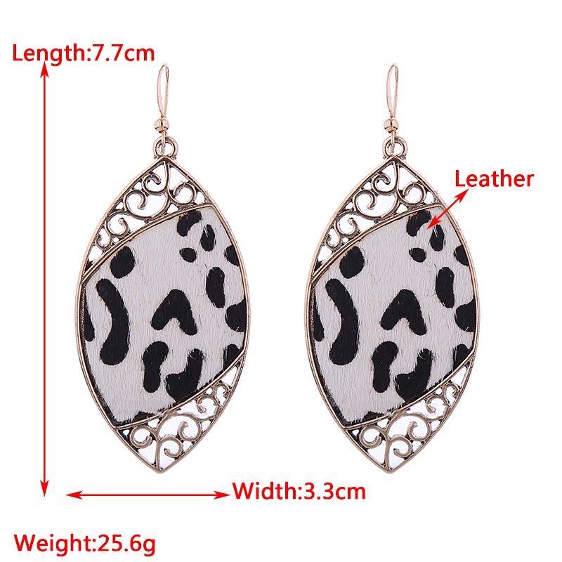1 Pair Vintage Style Classic Style Leaf Leopard Plating Pu Leather Alloy Gold Plated Dangling Earrings display picture 1