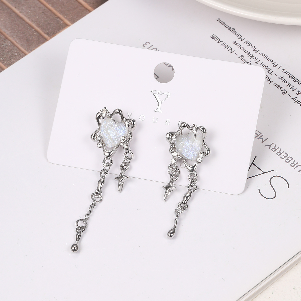 1 Pair Sweet Cool Style Star Heart Shape Inlay Alloy Artificial Crystal Drop Earrings display picture 2