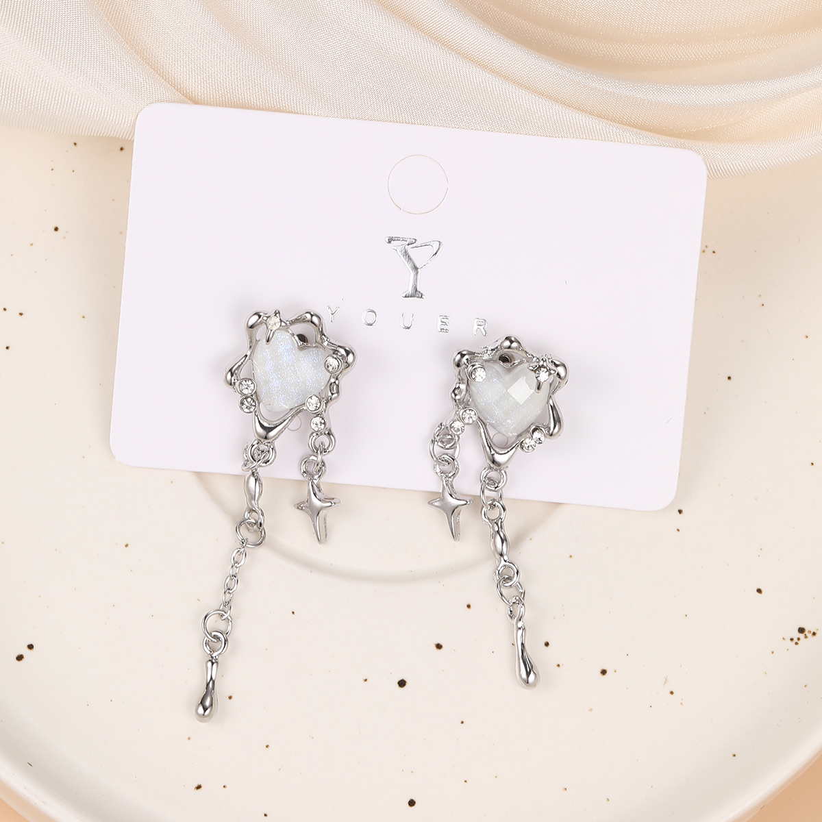 1 Pair Sweet Cool Style Star Heart Shape Inlay Alloy Artificial Crystal Drop Earrings display picture 5
