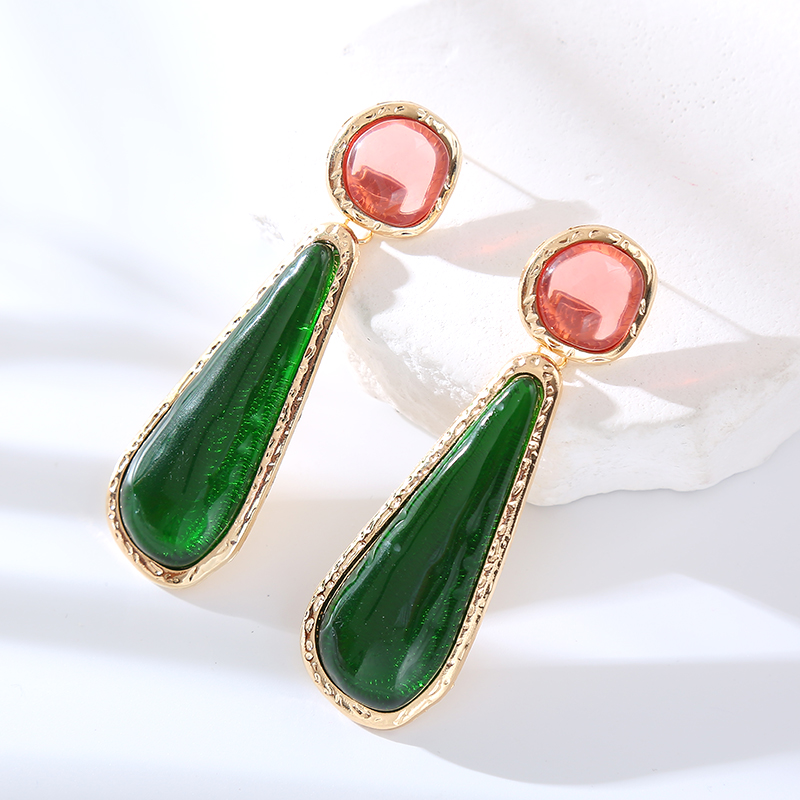 1 Pair Elegant Cute Luxurious Water Droplets Resin Drop Earrings display picture 10