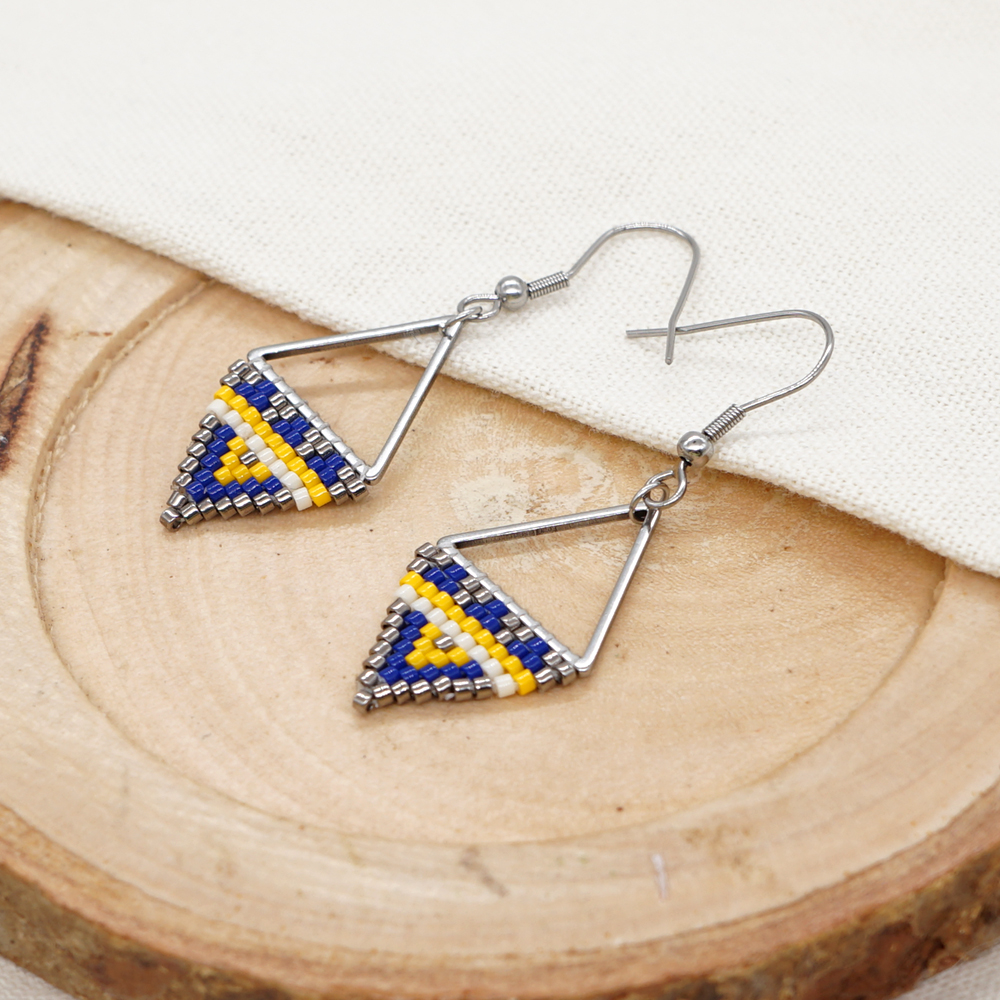 1 Pair Casual Simple Style Triangle Rhombus Beaded Braid Stainless Steel Glass Drop Earrings display picture 4