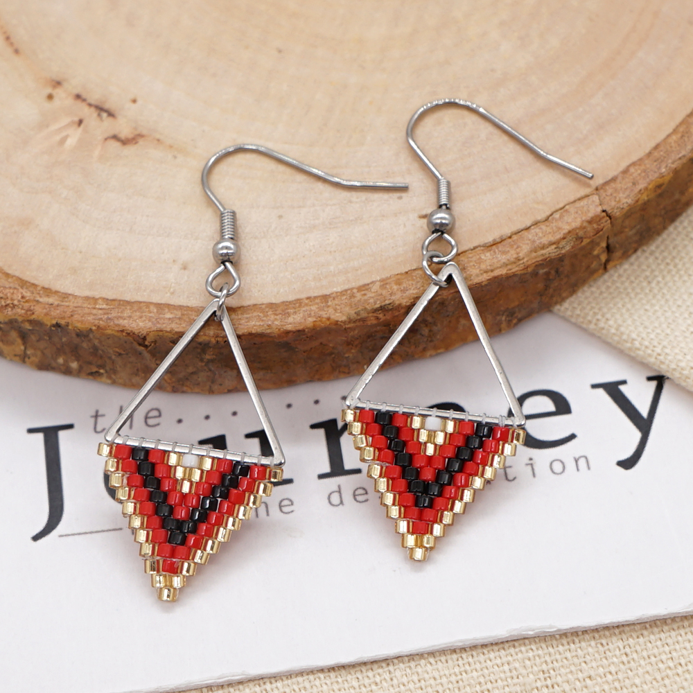 1 Pair Casual Simple Style Triangle Rhombus Beaded Braid Stainless Steel Glass Drop Earrings display picture 7