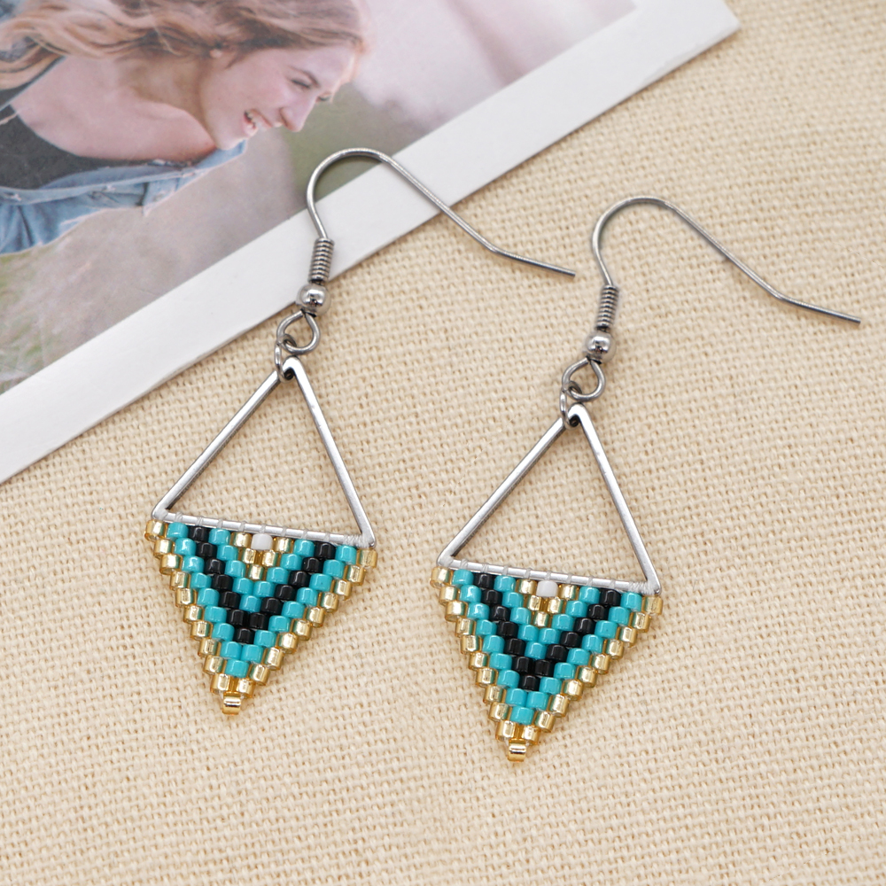 1 Pair Casual Simple Style Triangle Rhombus Beaded Braid Stainless Steel Glass Drop Earrings display picture 11