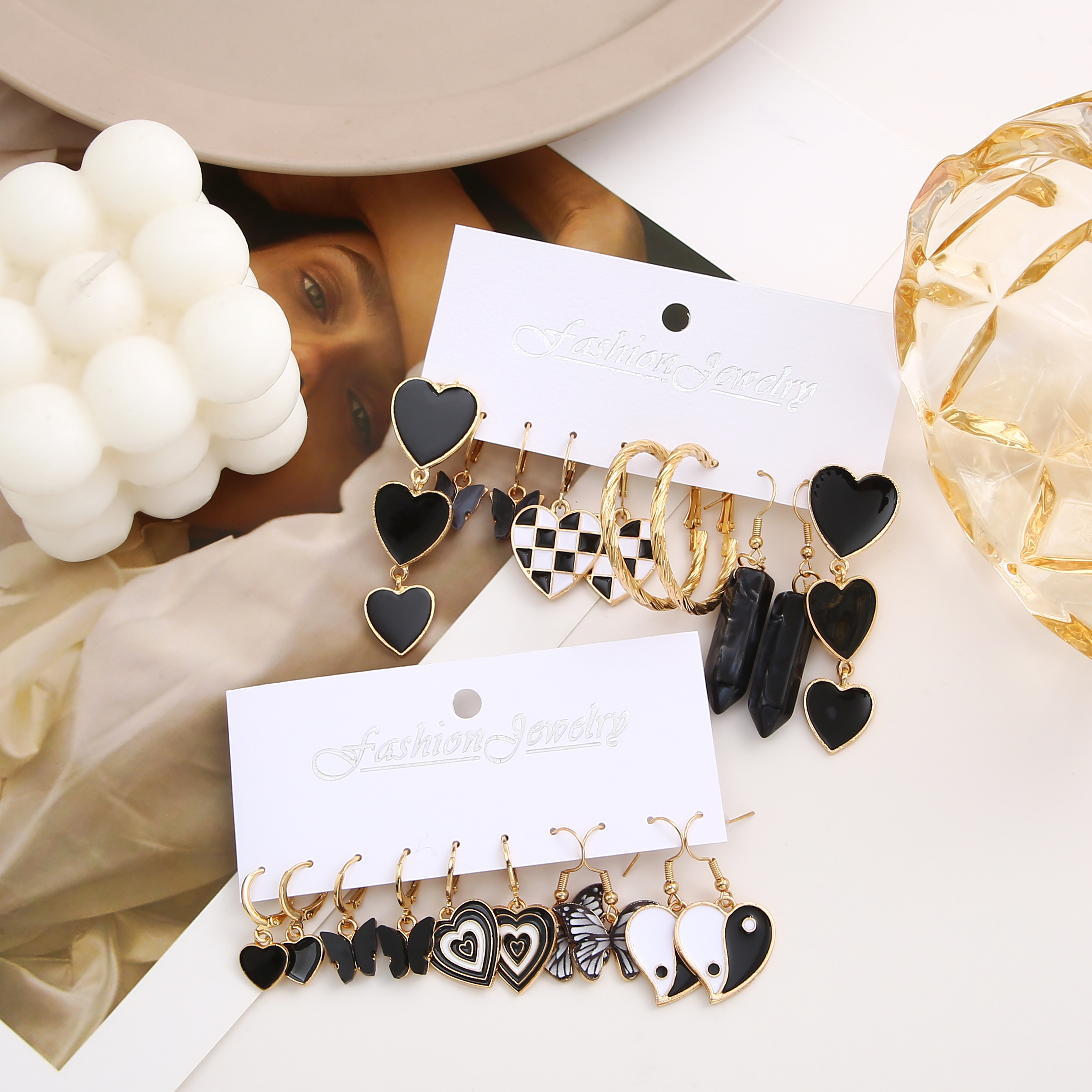 1 Set Retro Ethnic Style Gossip Heart Shape Butterfly Arylic Alloy Earrings display picture 8