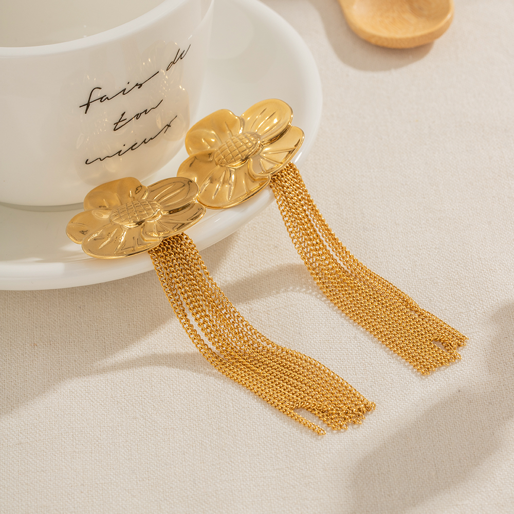 1 Pair Elegant Retro Tassel Flower Plating Stainless Steel 18k Gold Plated Drop Earrings display picture 5
