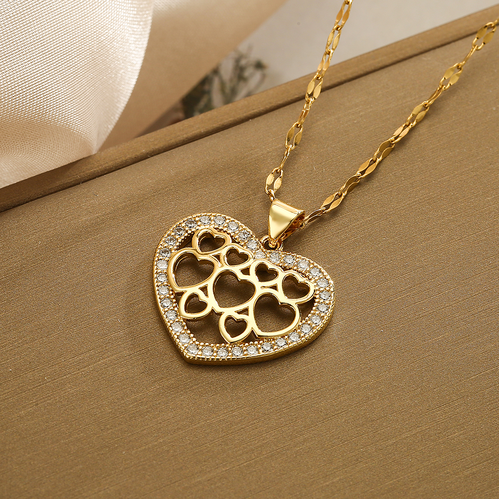 Sweet Heart Shape Copper Plating Inlay Carving Zircon 18k Gold Plated Pendant Necklace display picture 5