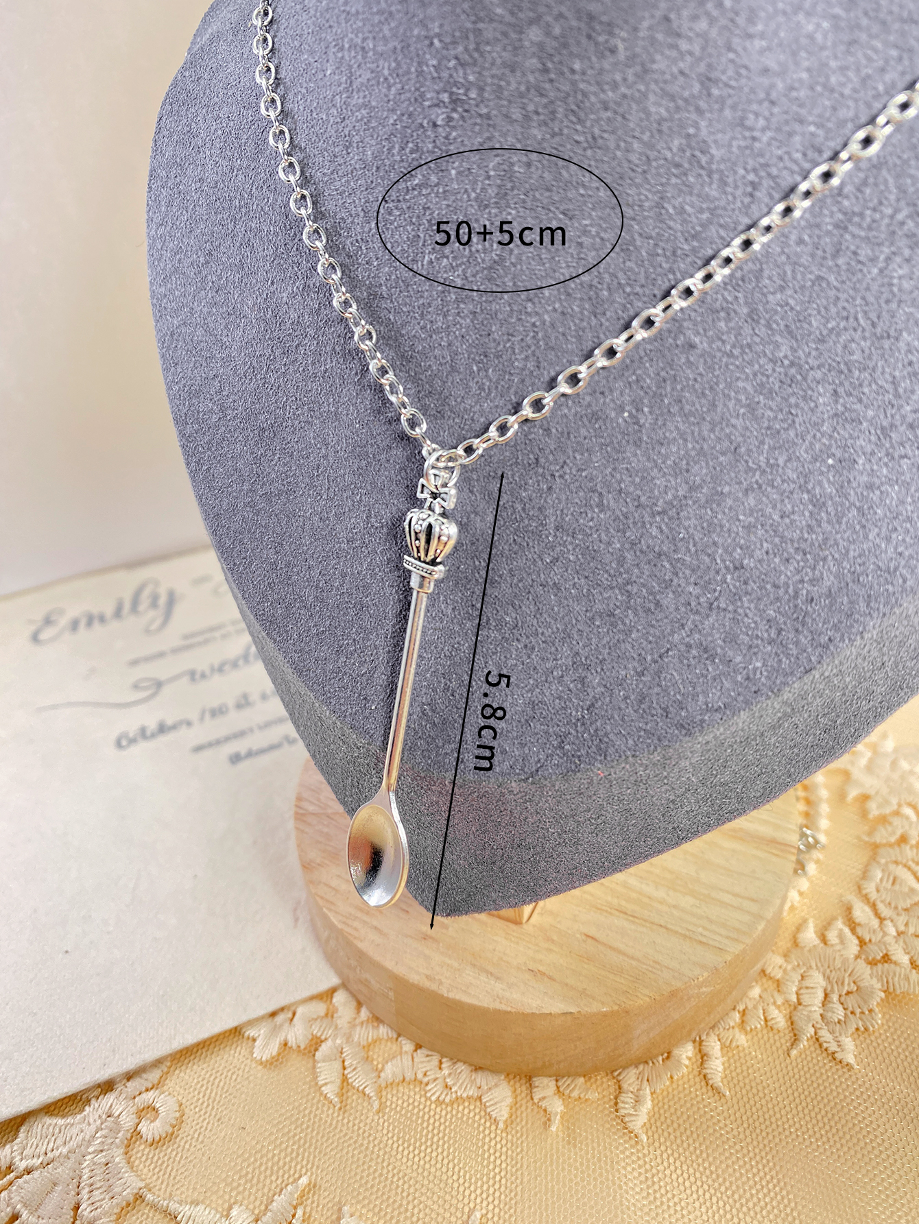 Retro Streetwear Spoon Crown Alloy Unisex Pendant Necklace display picture 2