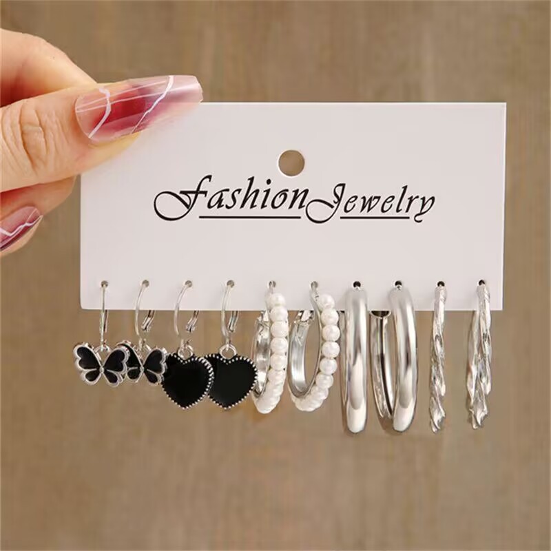 1 Set Casual Modern Style Heart Shape Butterfly Plating Inlay Alloy Pearl Hoop Earrings Drop Earrings display picture 1