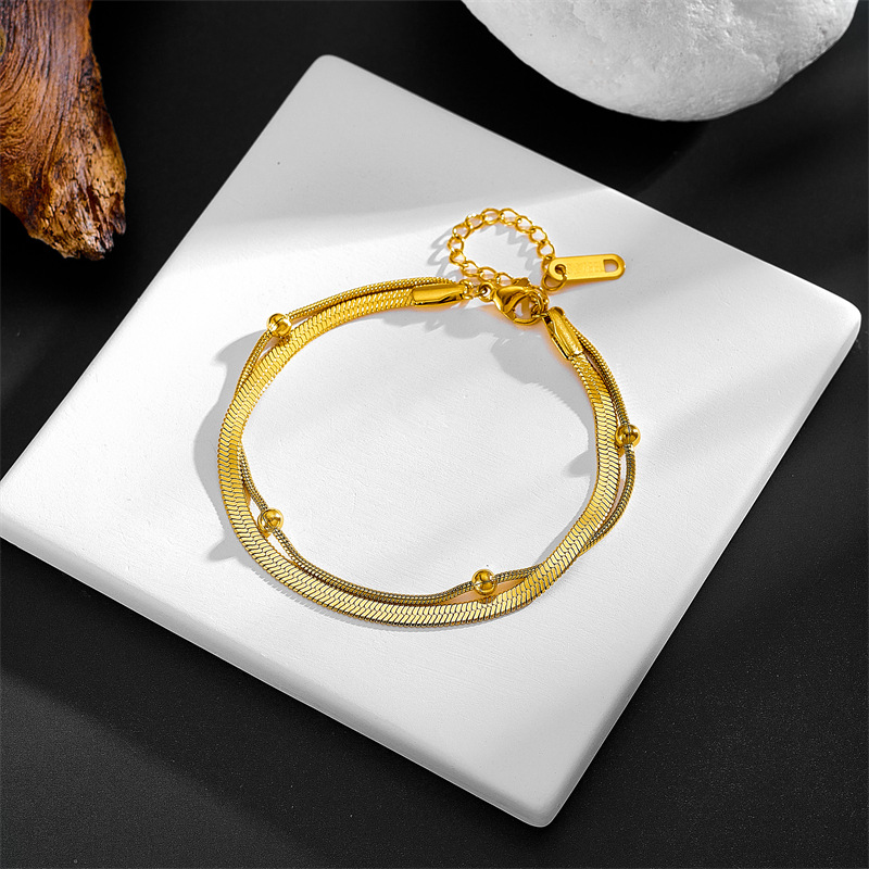 Simple Style Solid Color Titanium Steel 18K Gold Plated Bracelets In Bulk display picture 2