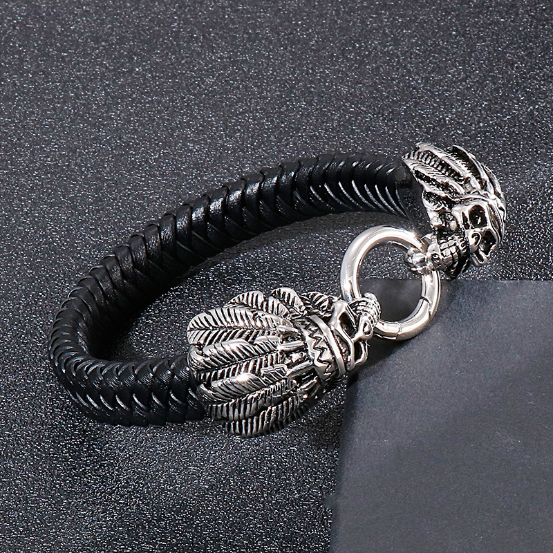 Hip-hop Cool Style Lion Feather Skull Stainless Steel Patchwork Men's Bangle display picture 4
