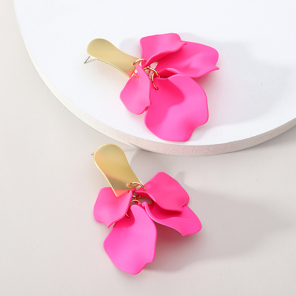 1 Pair Elegant Luxurious Sweet Petal Alloy Dangling Earrings display picture 5