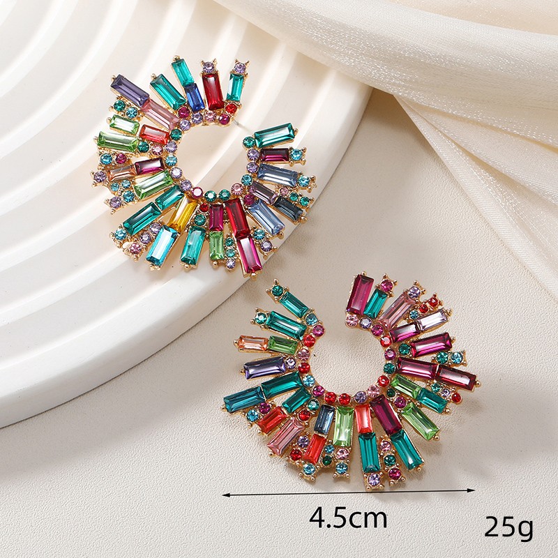 1 Pair Retro Color Block Inlay Alloy Artificial Diamond Ear Studs display picture 1