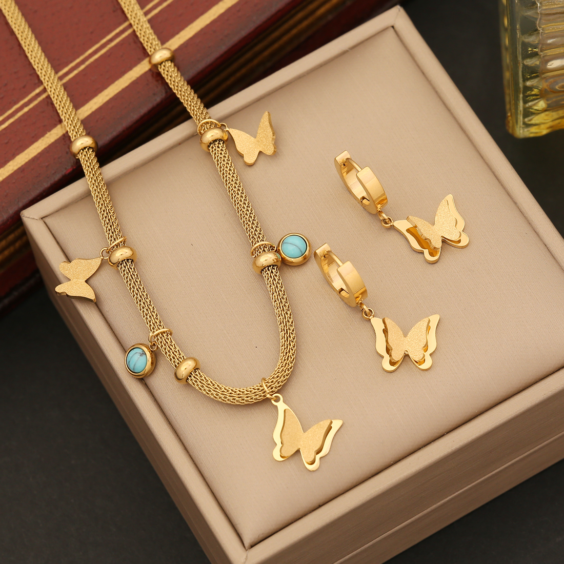 Stainless Steel 18K Gold Plated Bohemian Simple Style Plating Hollow Out Inlay Animal Butterfly Turquoise Bracelets Earrings Necklace display picture 1