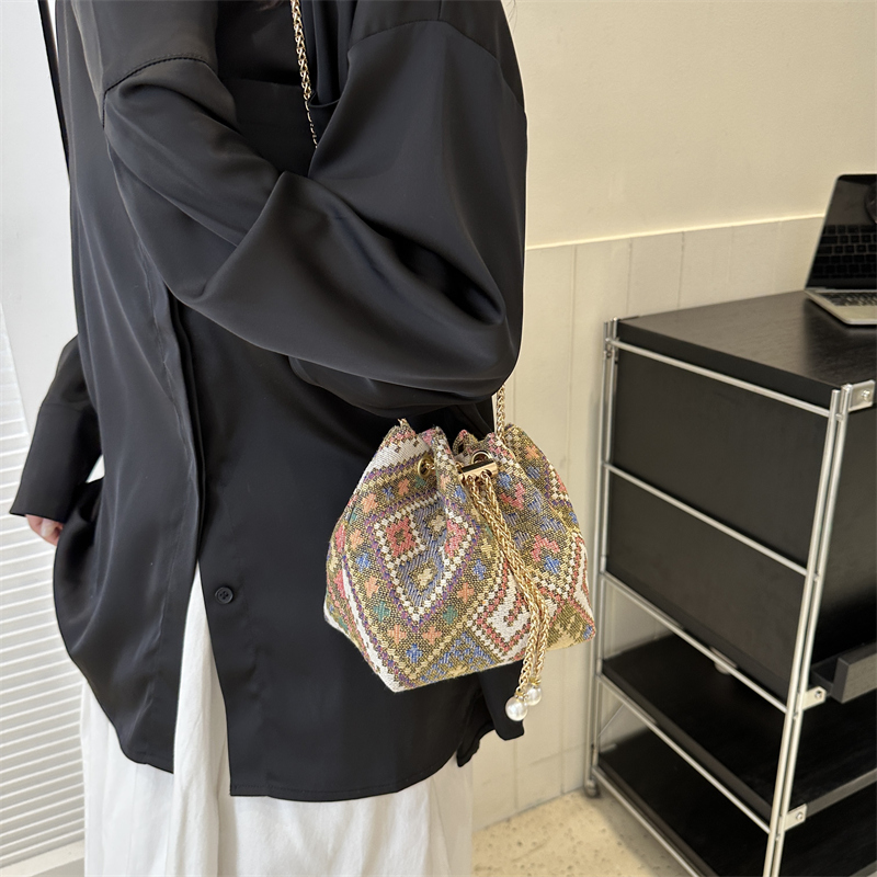 Women's Canvas Color Block Basic Streetwear Bucket String Shoulder Bag Crossbody Bag display picture 5
