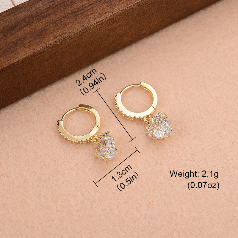 1 Paar Elegant Herzform Überzug Inlay Kupfer Zirkon 14 Karat Vergoldet Ohrringe display picture 1