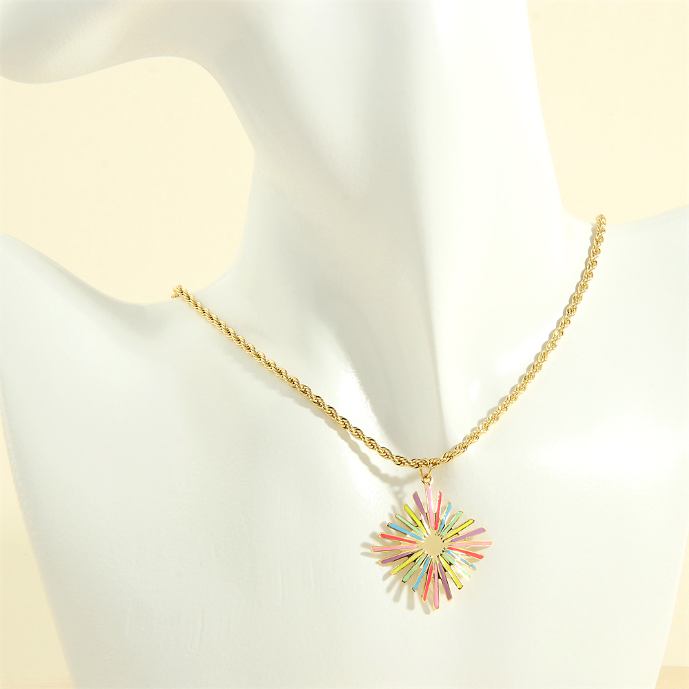 Simple Style Artistic Flower Copper 18k Gold Plated Pendant Necklace In Bulk display picture 2