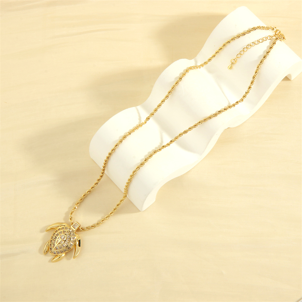Simple Style Tortoise Copper 18k Gold Plated Zircon Pendant Necklace In Bulk display picture 3