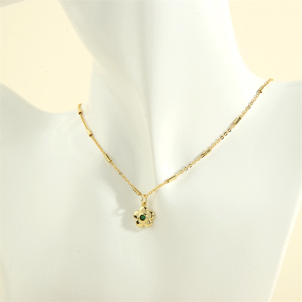 Simple Style Commute Flower Copper 18k Gold Plated Zircon Pendant Necklace In Bulk display picture 9