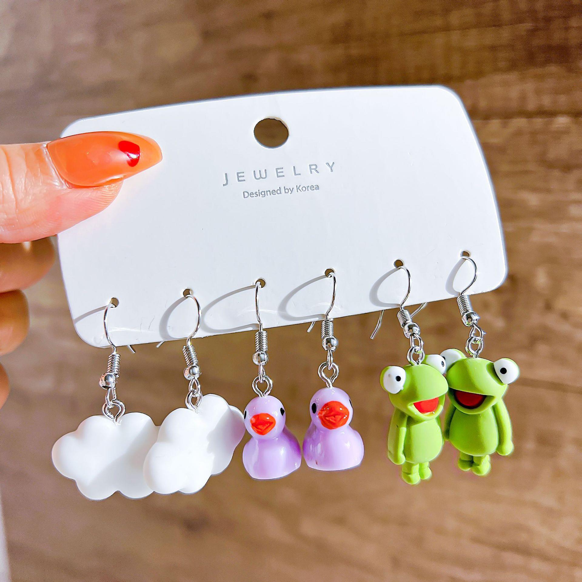 1 Set Cartoon Style Cute Clouds Frog Duck Alloy Resin Drop Earrings display picture 3
