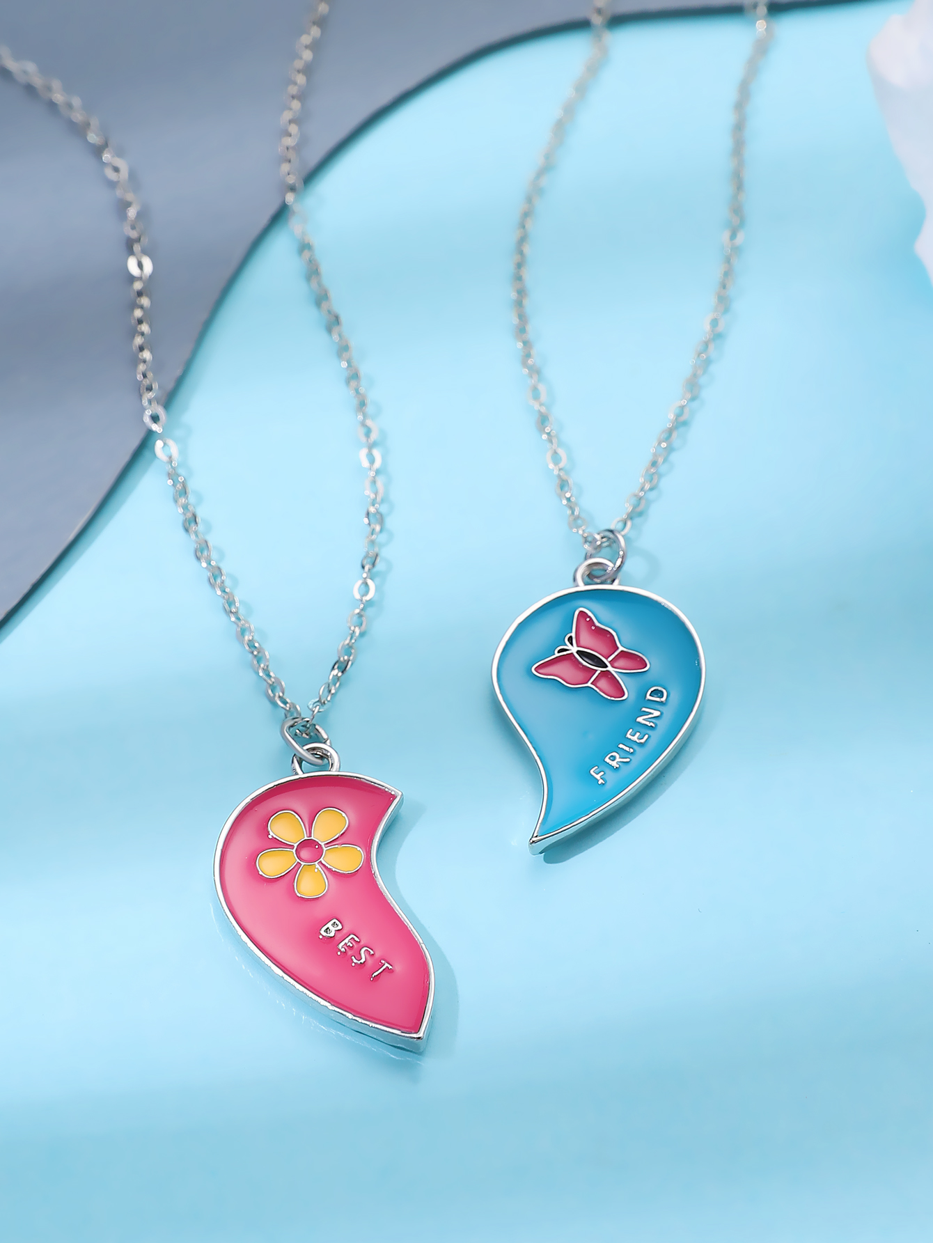 Sweet Heart Shape Alloy Enamel Couple Pendant Necklace display picture 4