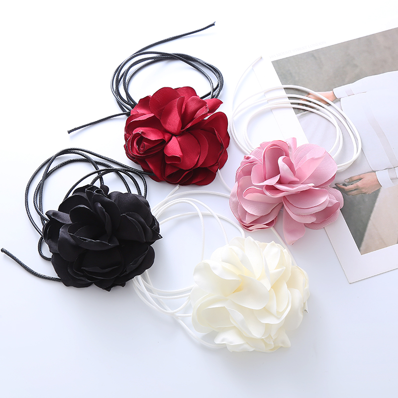 Elegant Flower Cloth Women's Necklace display picture 2