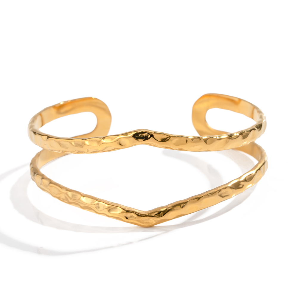 Lady Modern Style Classic Style Solid Color Stainless Steel 18k Gold Plated Bangle In Bulk display picture 6