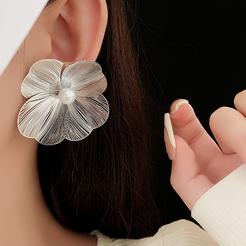 1 Paire Style Coréen Fleur Alliage Boucles D'oreilles display picture 7