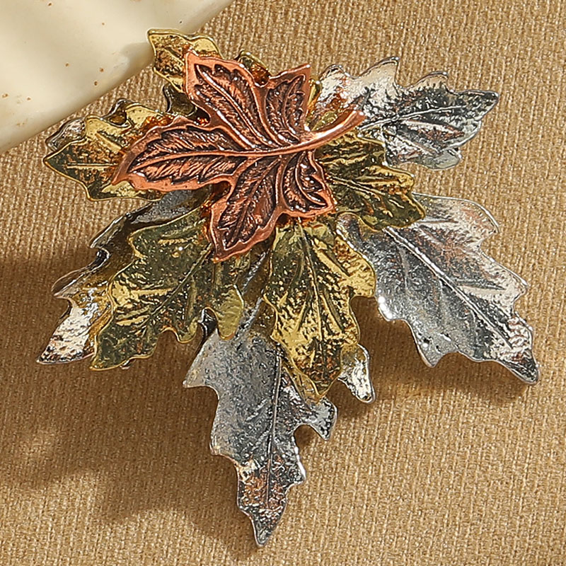 Wholesale Jewelry Elegant Vintage Style Maple Leaf Alloy Acrylic Inlay Brooches Necklace display picture 4