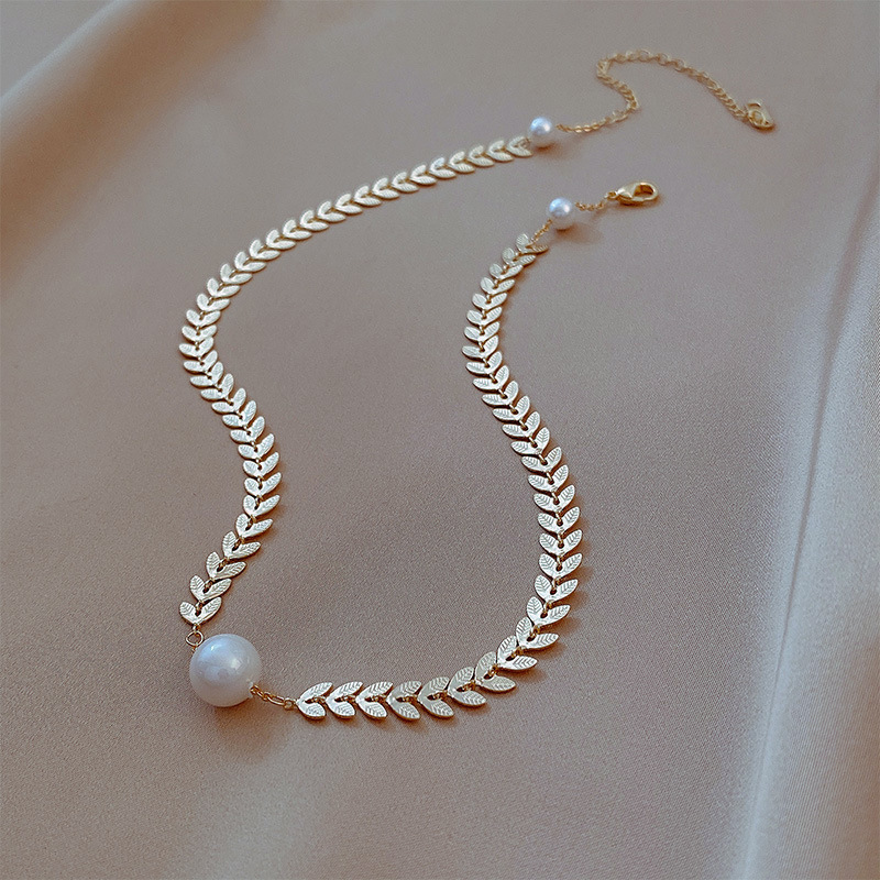 Elegant Basic Grain Alloy Plating 14k Gold Plated Women's Bracelets Necklace display picture 6