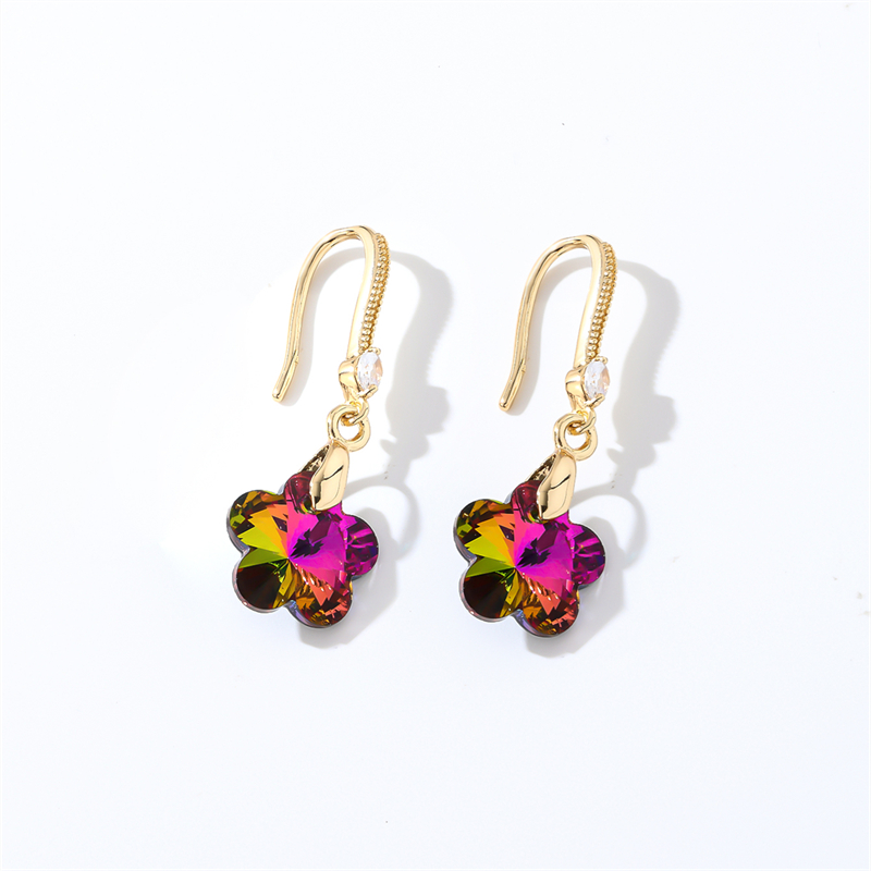 1 Pair Casual Elegant Modern Style Geometric Heart Shape Flower Copper Zircon Gold Plated Drop Earrings display picture 1