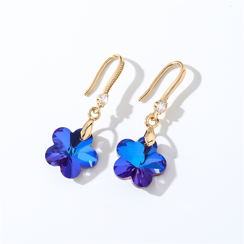 1 Pair Casual Elegant Modern Style Geometric Heart Shape Flower Copper Zircon Gold Plated Drop Earrings display picture 4