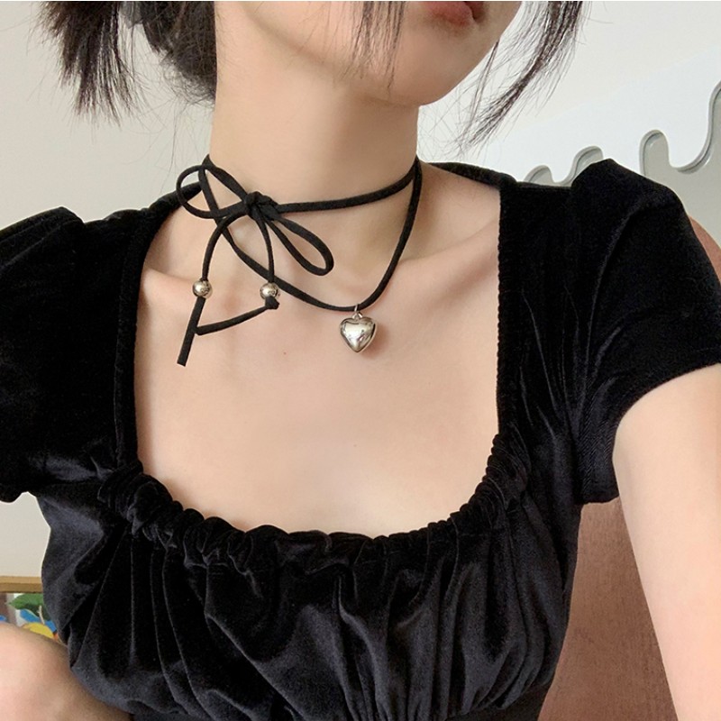 Lady Korean Style Heart Shape Pu Leather Women's Necklace display picture 3