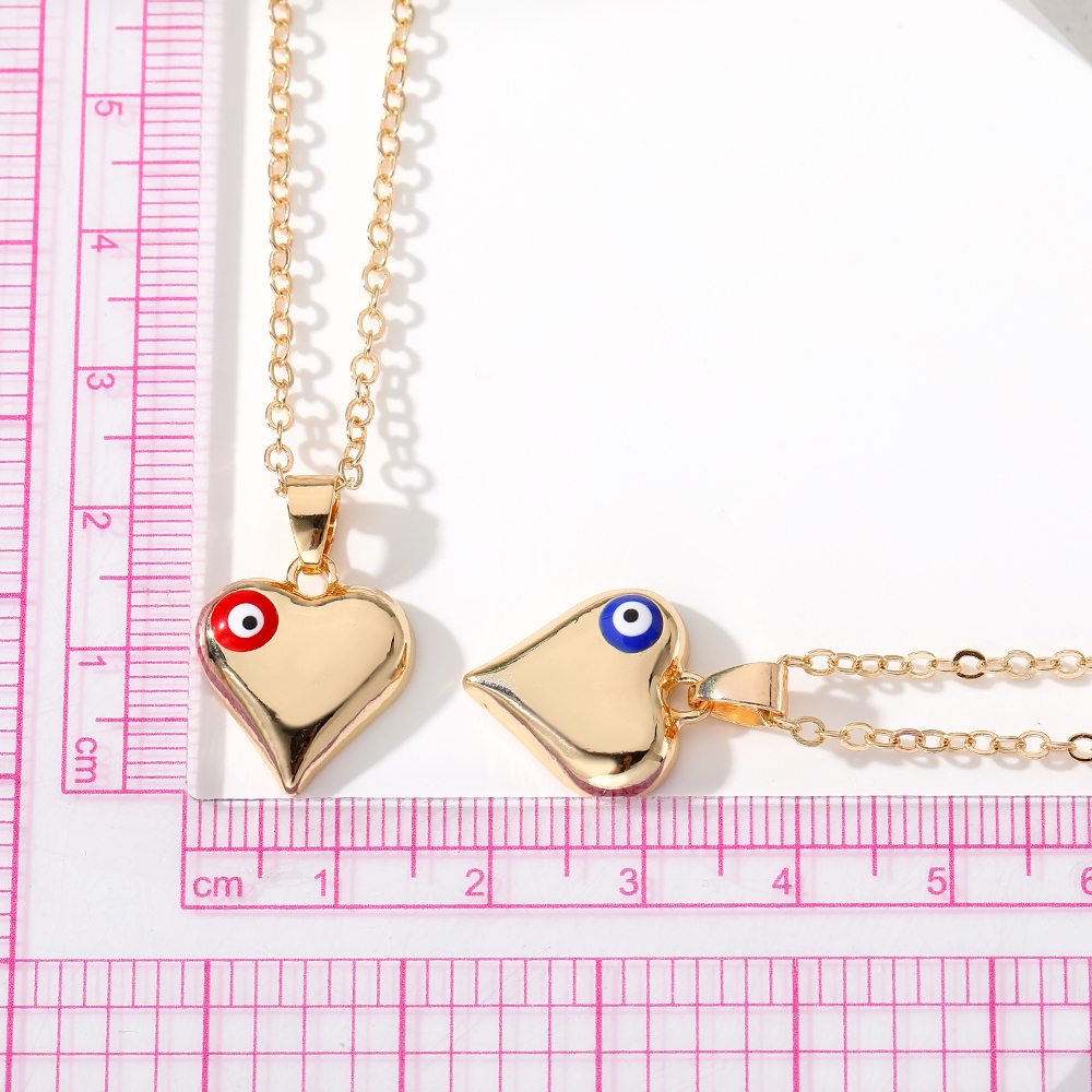 Vintage Style Simple Style Classic Style Heart Shape Eye Alloy Women's Pendant Necklace display picture 7