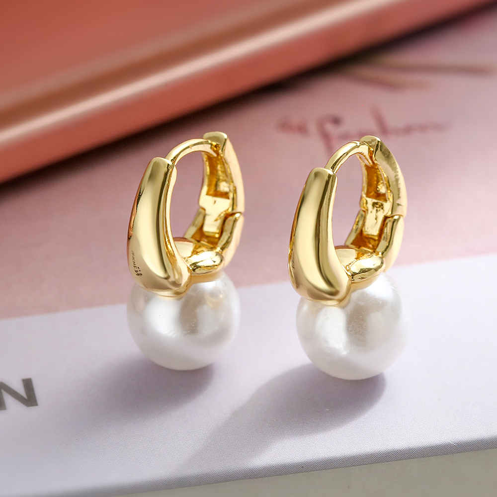 1 Pair Simple Style Geometric Plating Inlay Copper Artificial Pearls 18k Gold Plated White Gold Plated Earrings display picture 2