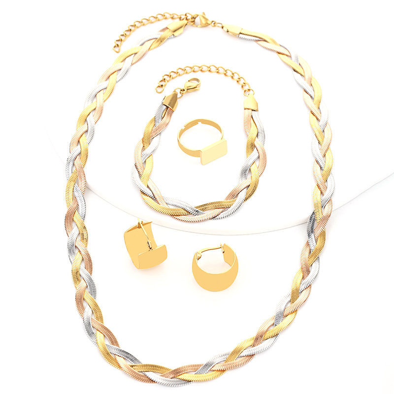 Großhandel Lässig Strassenmode Geometrisch Titan Stahl Ringe Ohrringe Halskette display picture 9