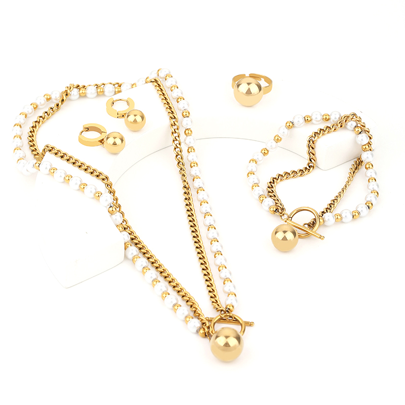 Großhandel Retro Römischer Stil Herzform Titan Stahl Ringe Ohrringe Halskette display picture 8