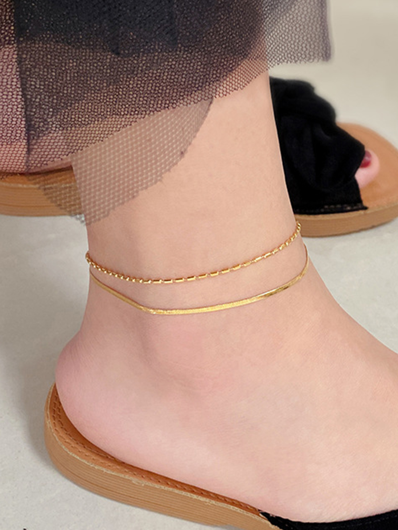 Simple Style Solid Color Ferroalloy Women's Anklet display picture 2