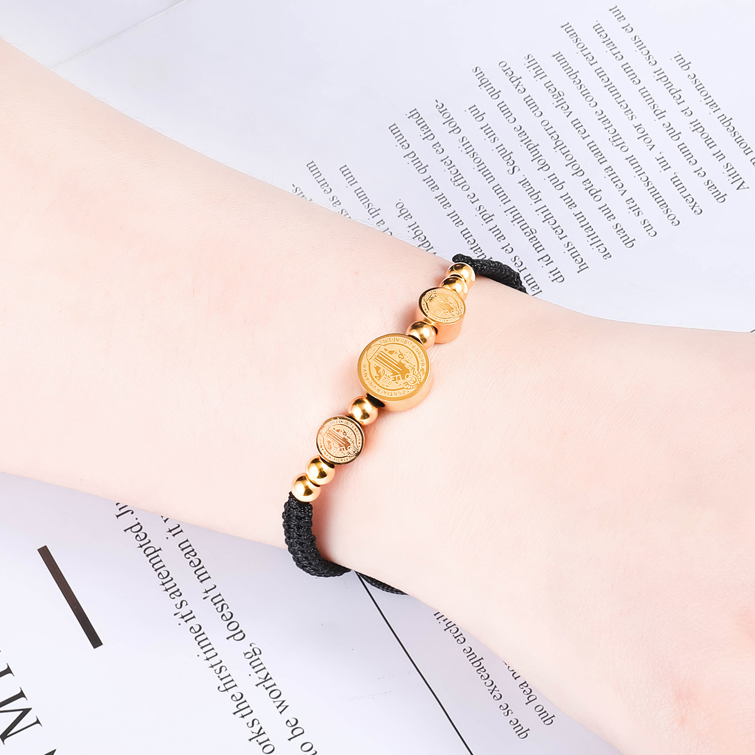 Chinoiserie Elegant Round Stainless Steel Rope Women's Bracelets display picture 7