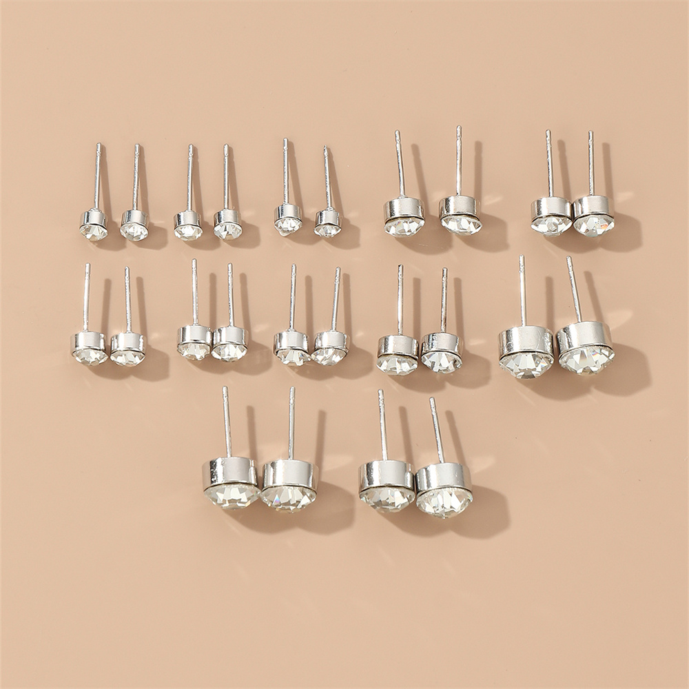 1 Set Casual Simple Style Commute Geometric Flower Inlay Alloy Artificial Rhinestones Artificial Pearls Ear Studs display picture 3