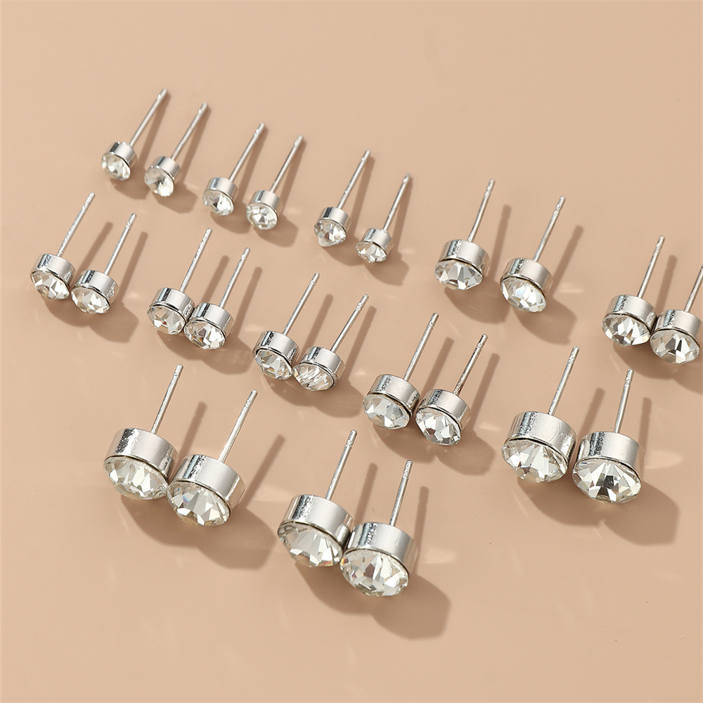 1 Set Casual Simple Style Commute Geometric Flower Inlay Alloy Artificial Rhinestones Artificial Pearls Ear Studs display picture 2