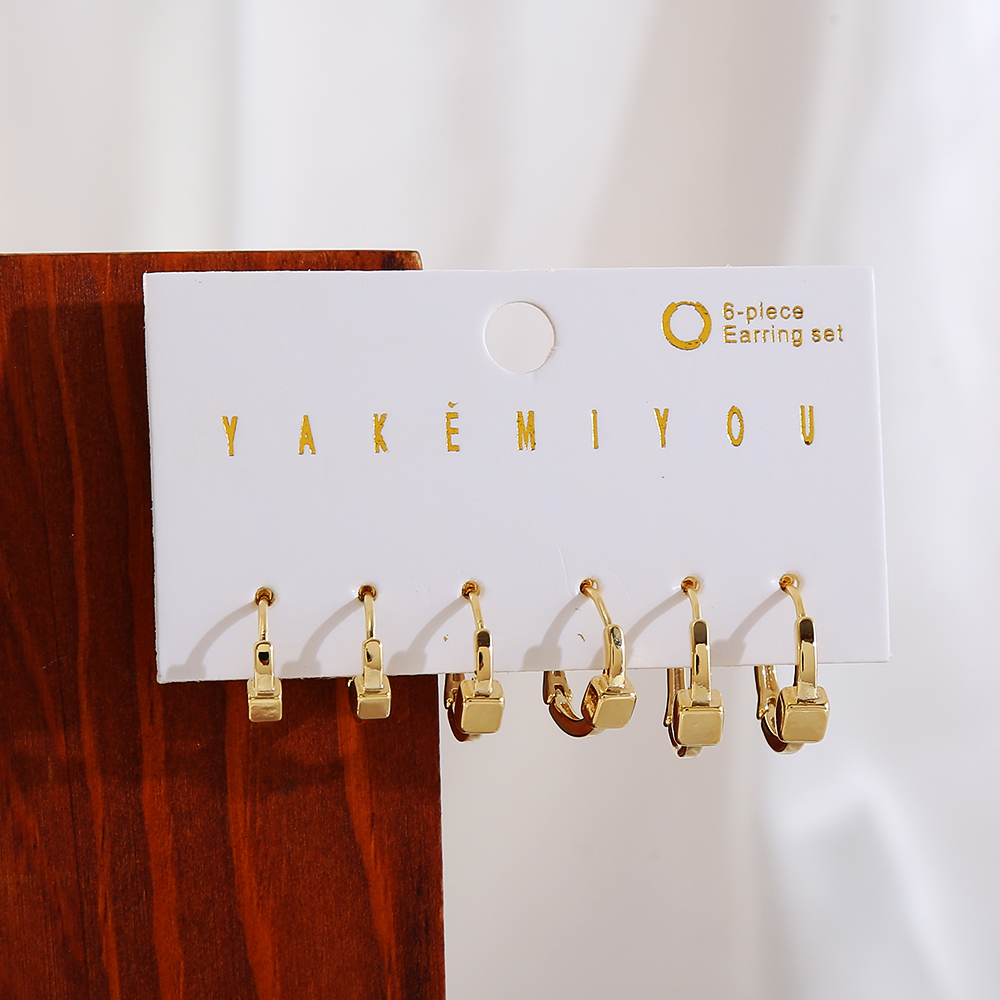 Einfacher Stil Einfarbig Kupfer 14 Karat Vergoldet Zirkon Tropfenohrringe Ohrringe In Masse display picture 3