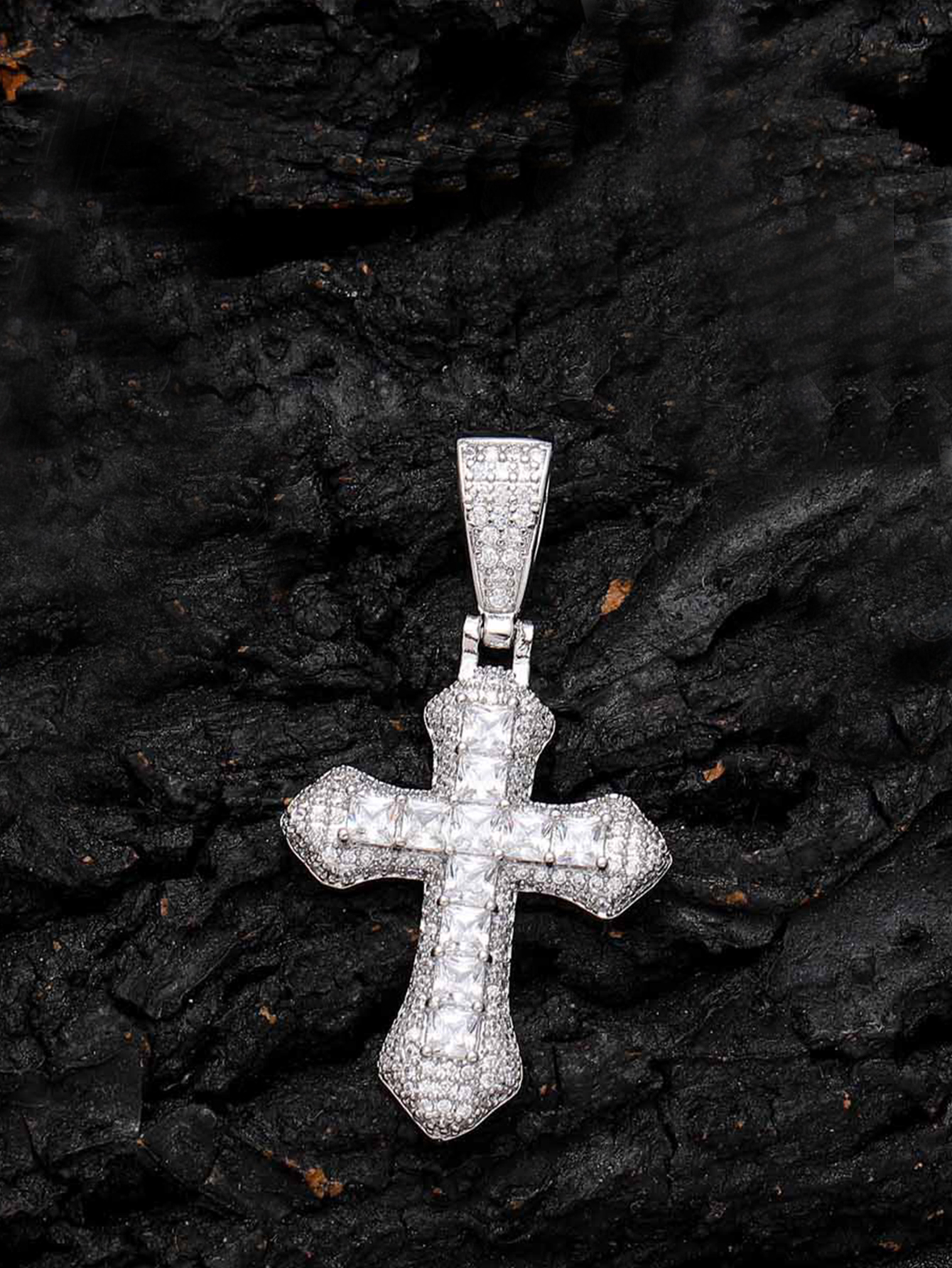 Hip-hop Retro Cross Stainless Steel Copper Inlay Zircon Pendant Necklace display picture 8