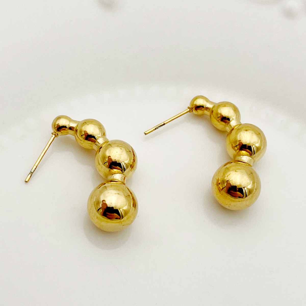 1 Pair Streetwear Commute Gourd Plating 304 Stainless Steel 14K Gold Plated Ear Studs display picture 1