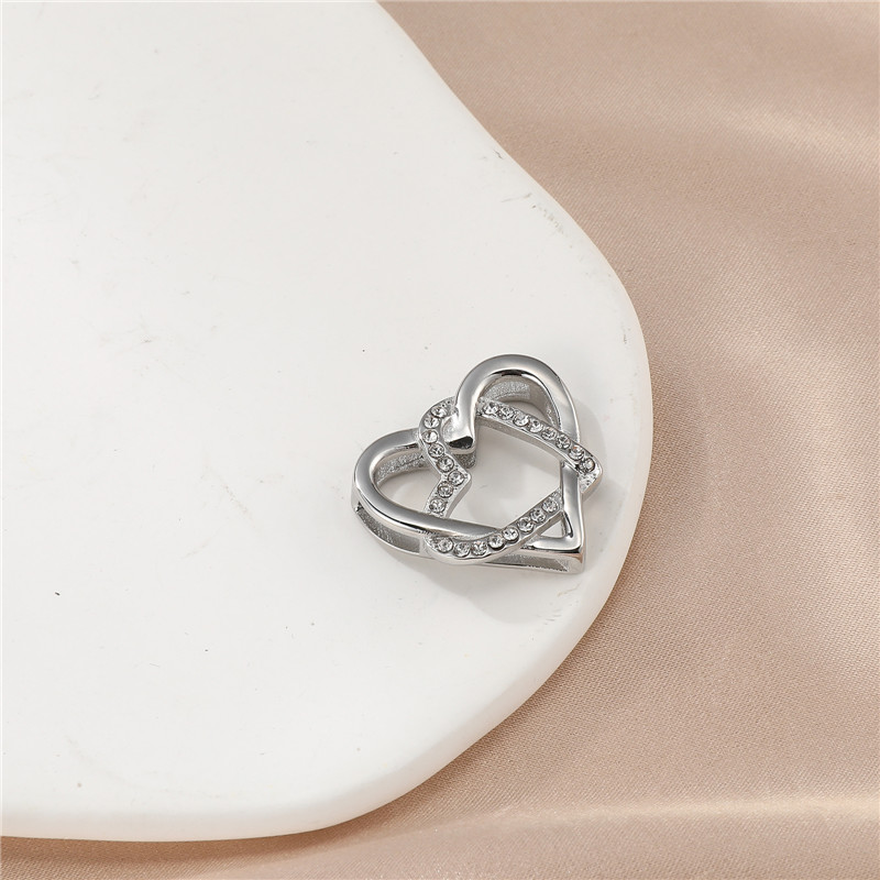 Sweet Simple Style Heart Shape Stainless Steel Hollow Out Inlay Zircon Pendant Necklace display picture 4