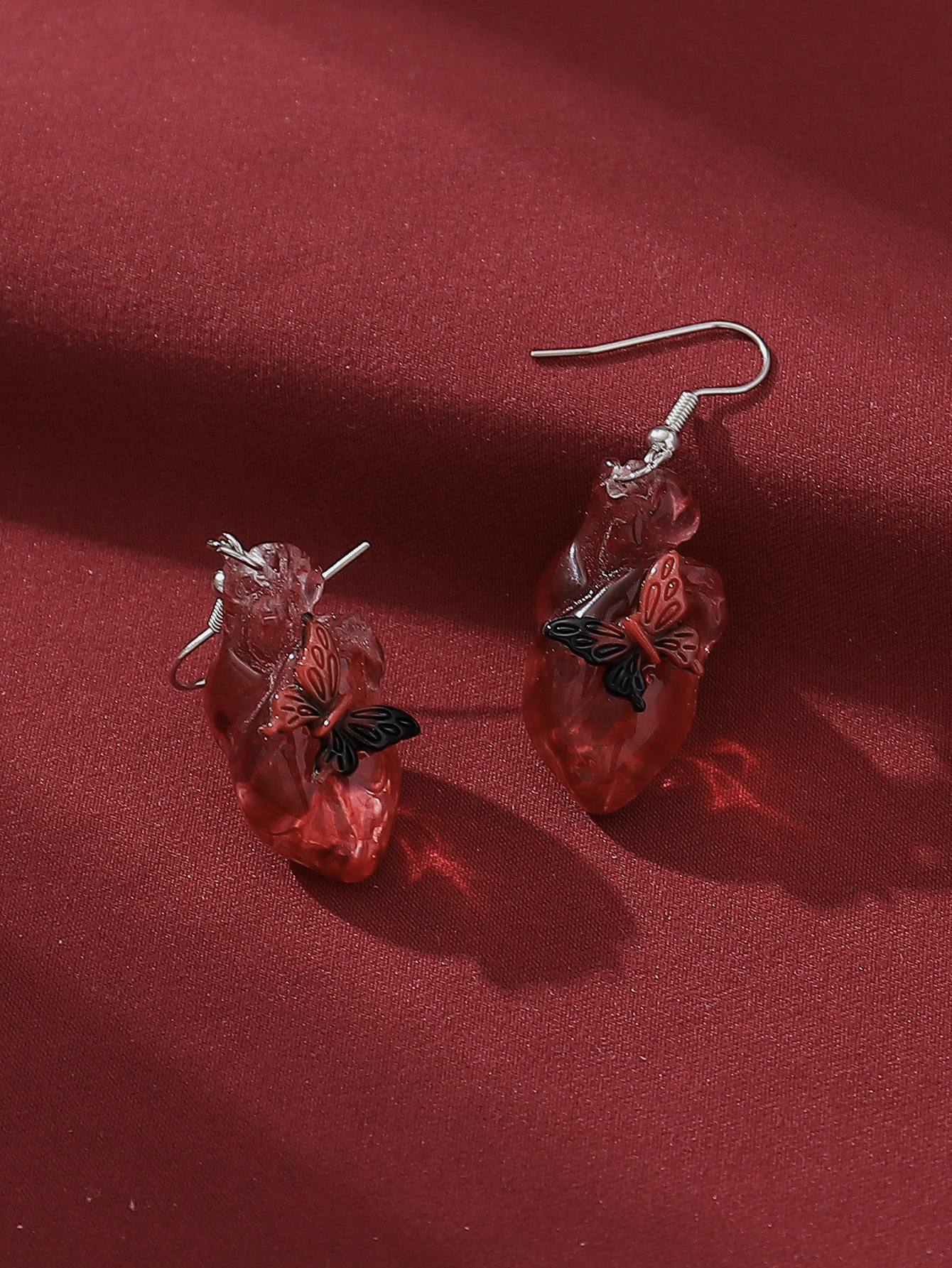 1 Pair Gothic Punk Butterfly Skull Three-dimensional Resin Drop Earrings display picture 10