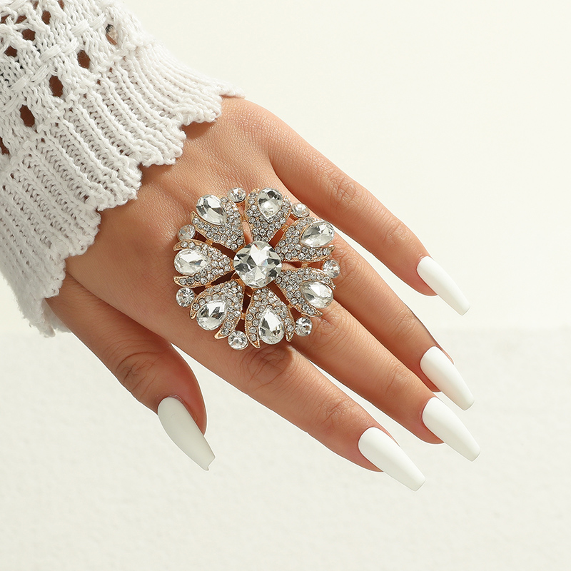Casual Flower Artificial Diamond Alloy Wholesale Rings display picture 1