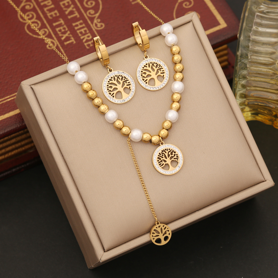 Acero Inoxidable Perla De Imitación Chapados en oro de 18k Elegante Retro Embutido Árbol Circón Pulsera Aretes Collar display picture 2